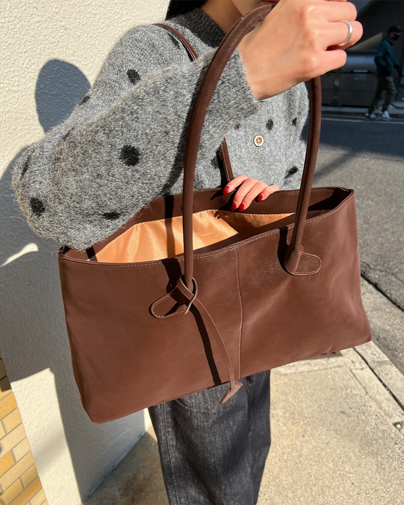 スエードショルダービックバッグ