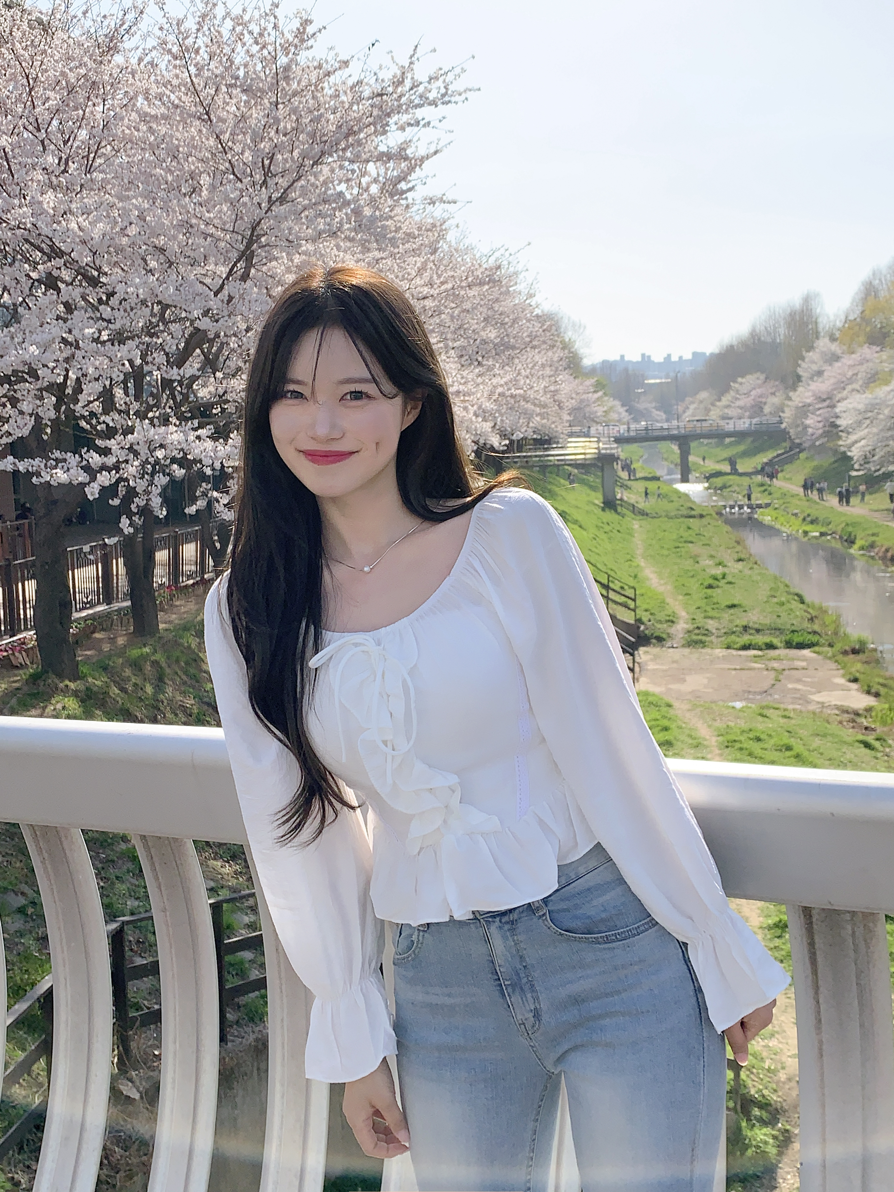 【OUR】フリルカラーブラウス フリルカラーブラウス: トップス｜ハニーズ公式通販