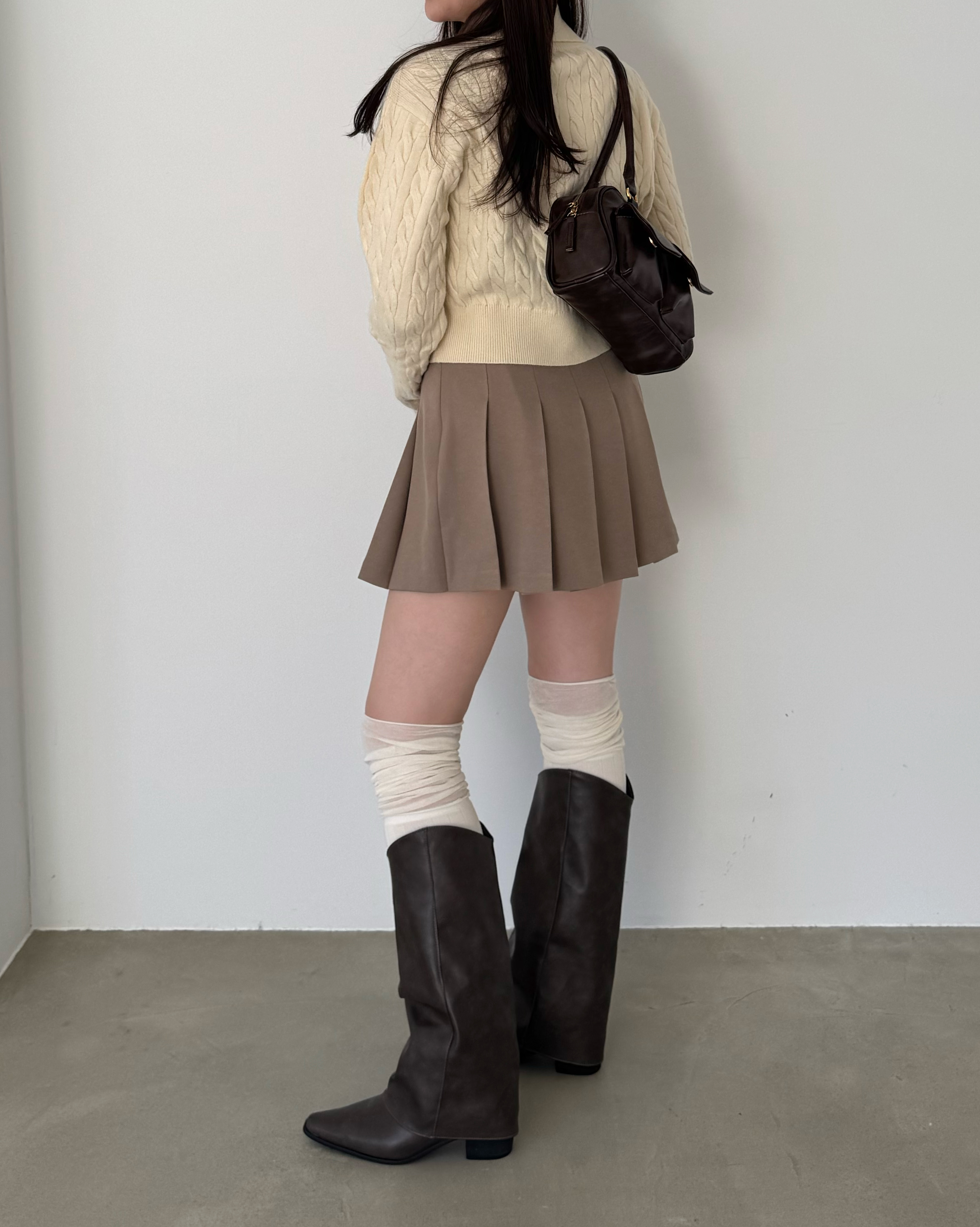 トップゆるゆるリブニーハイソックス