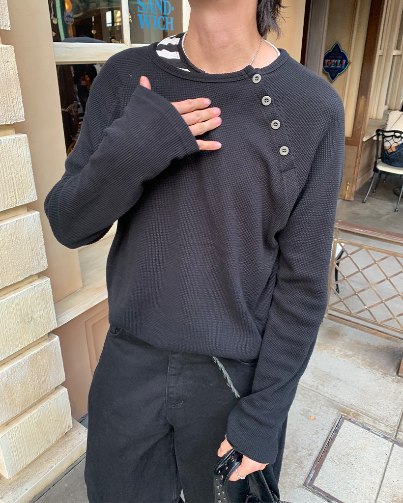 サイドボタン長袖カットソー | ファッション通販サイト NUGU