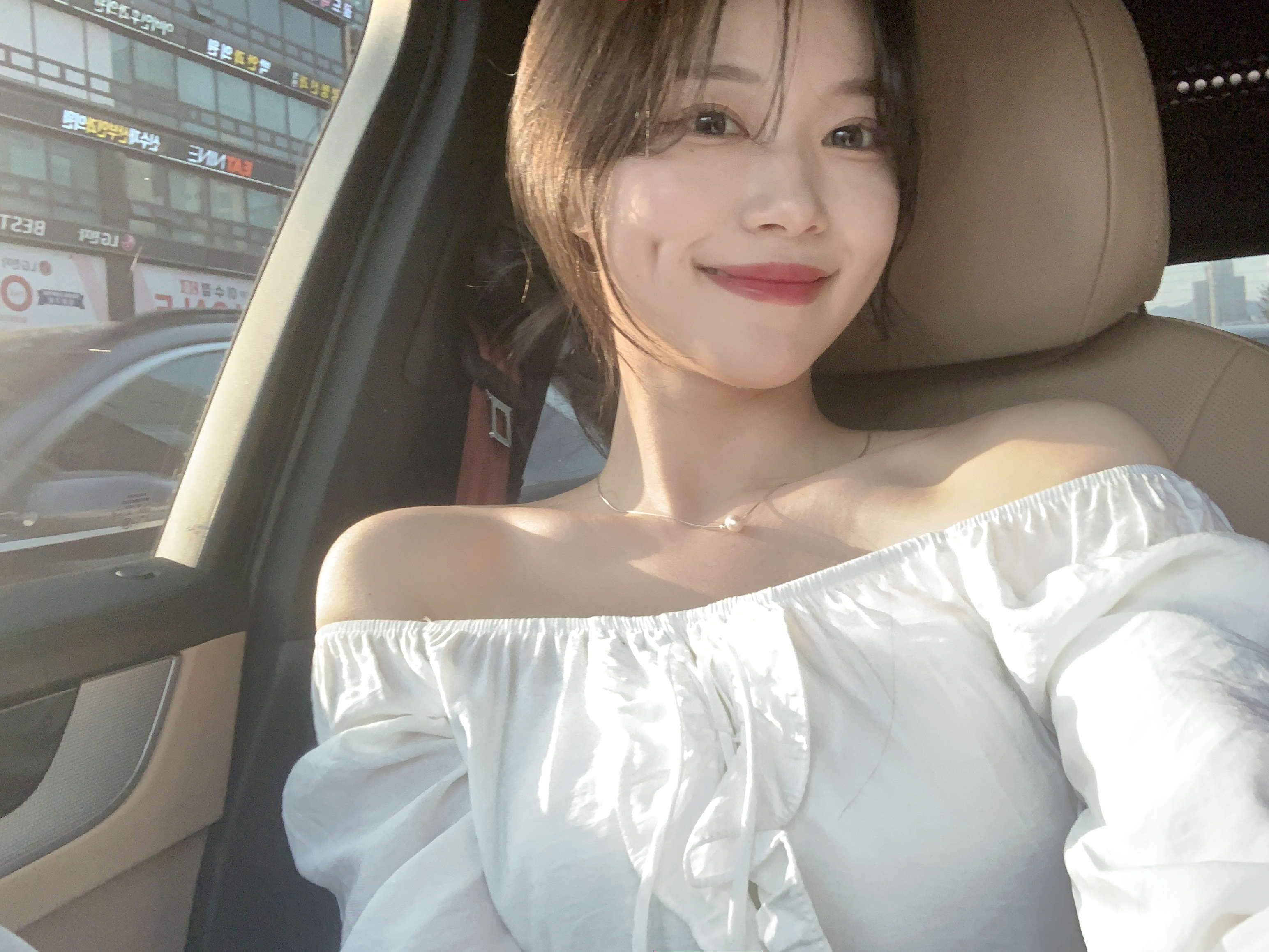 2way]フリルオフショルブラウス | ファッション通販サイト NUGU