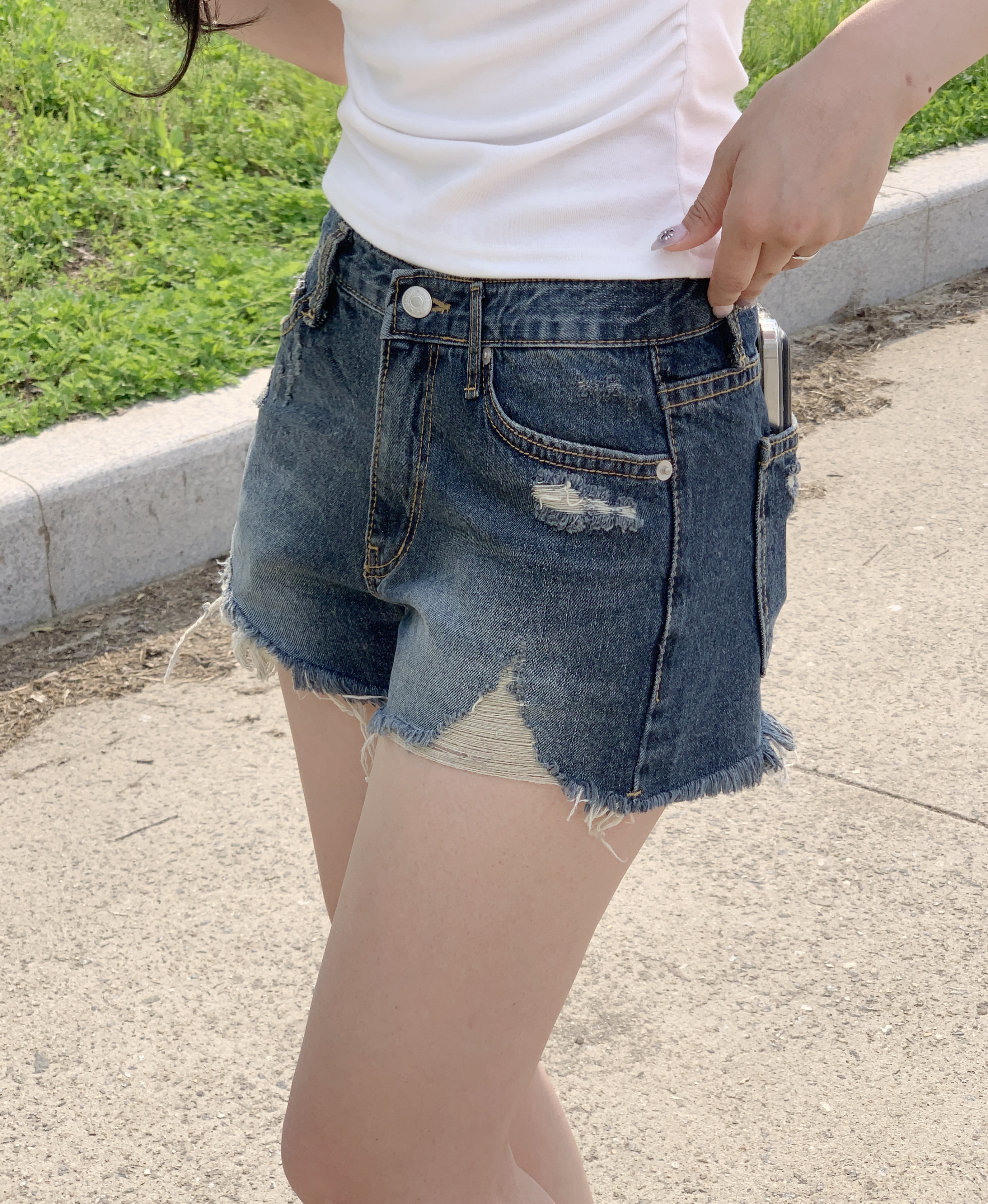 ダメージデニムショートパンツ | ファッション通販サイト NUGU