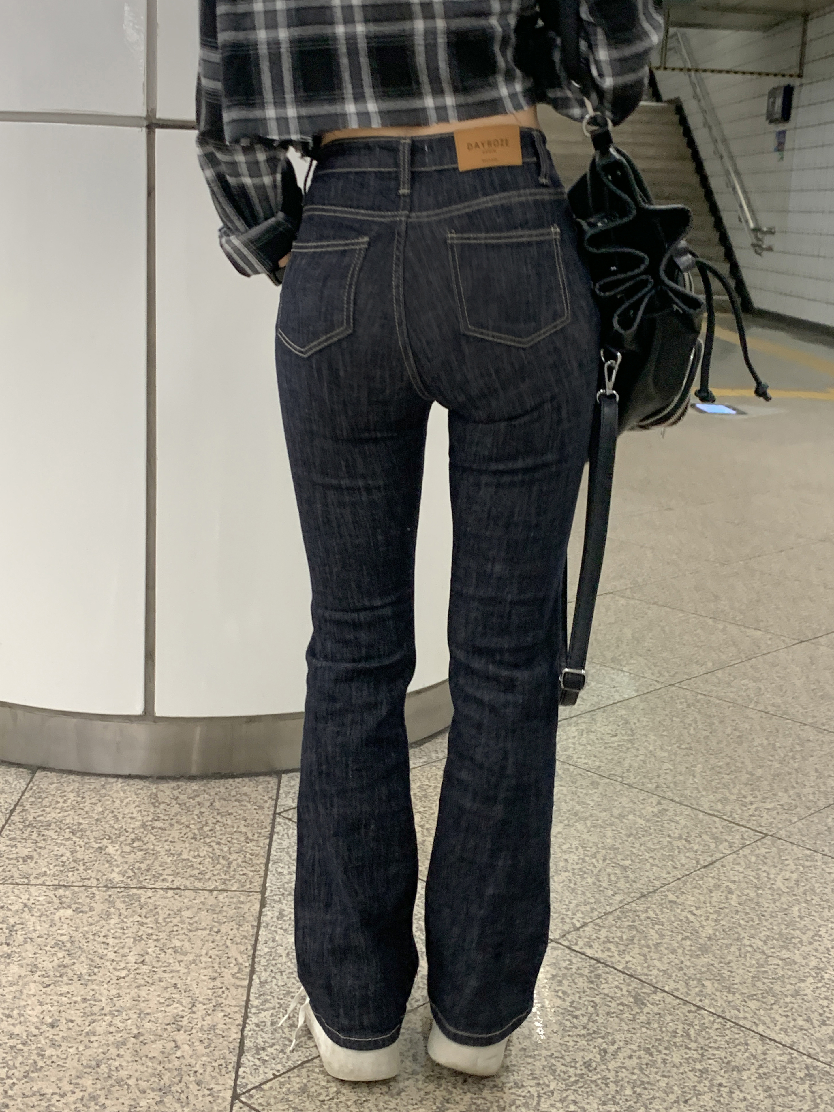 DUCKDIVE ウェーブパッカ 無地 フルレングス ブーツカット パンツ