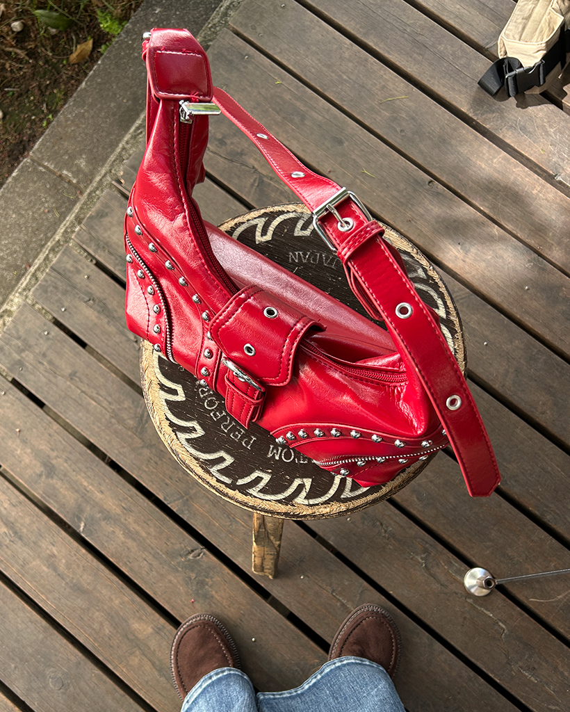 ショルダーバッグ・ポシェット 2WAY Studded Shirring Flat Back Red FREE STYLISTS ショルダーバッグ バッグ 2ポケット 2WAY