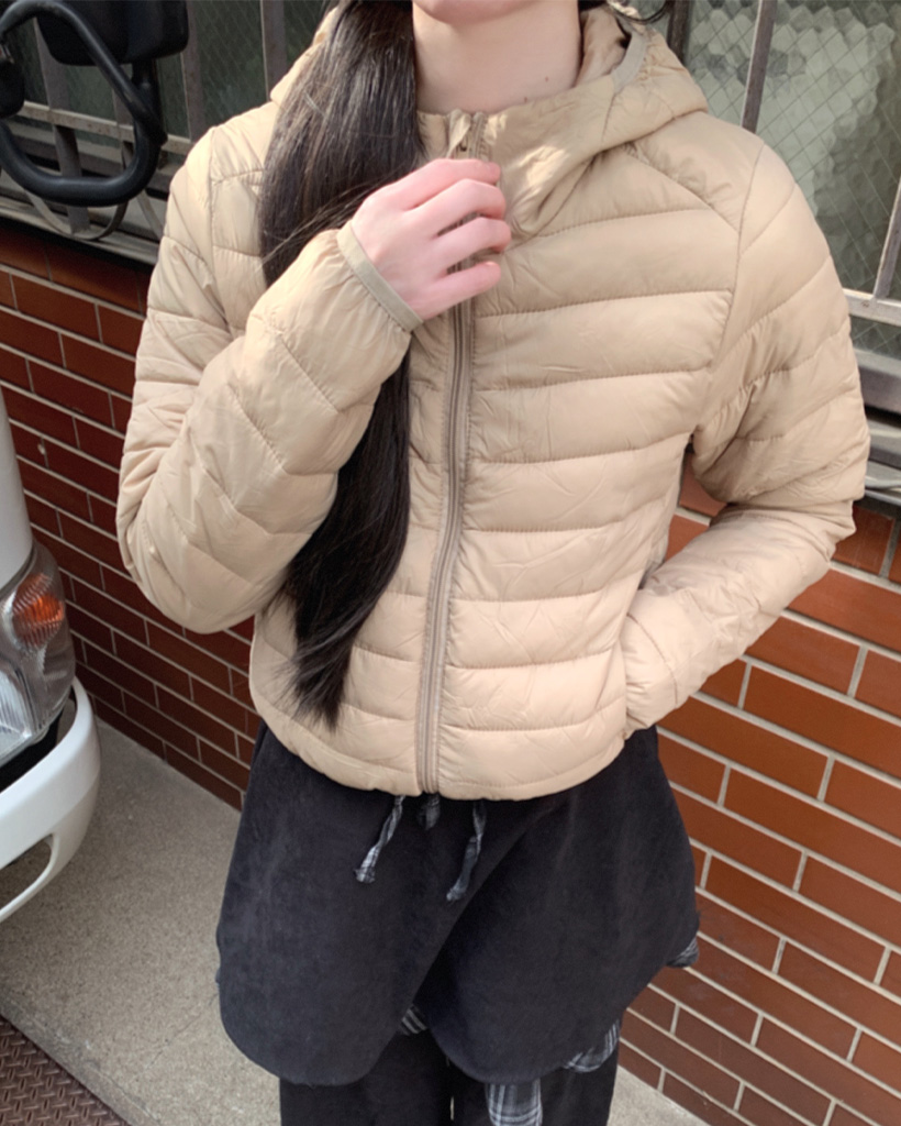 軽量フードダウンジャケット