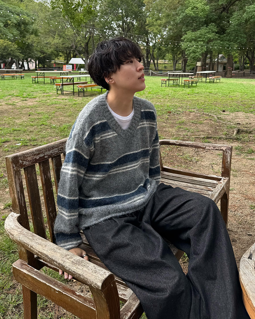 ユニセックス）ボーダーVネックニット | ファッション通販サイト NUGU