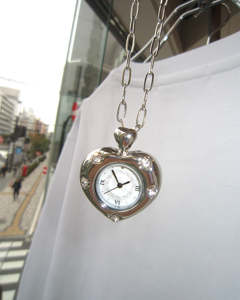 ハートストーンレオンチェーンペンダントウォッチ