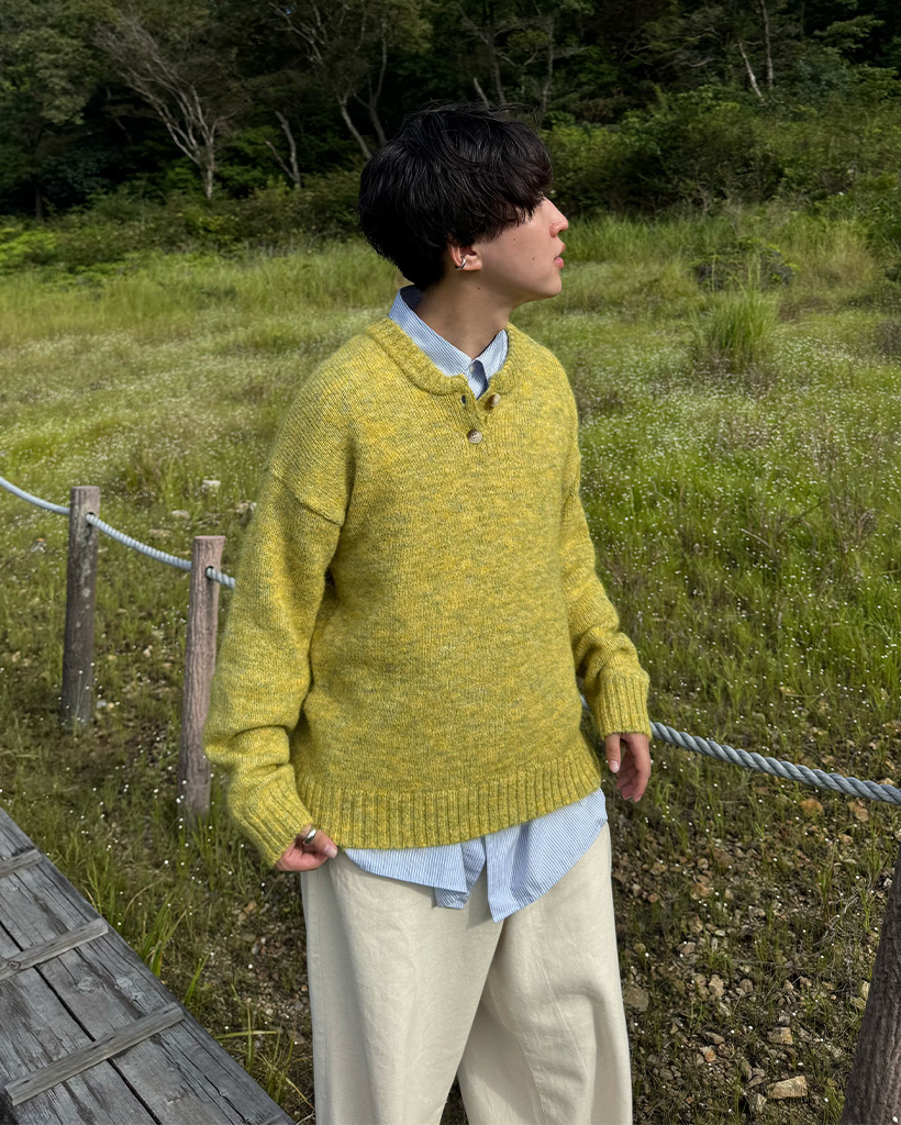 ユニセックス）ヘンリーネックラウンドニット | ファッション