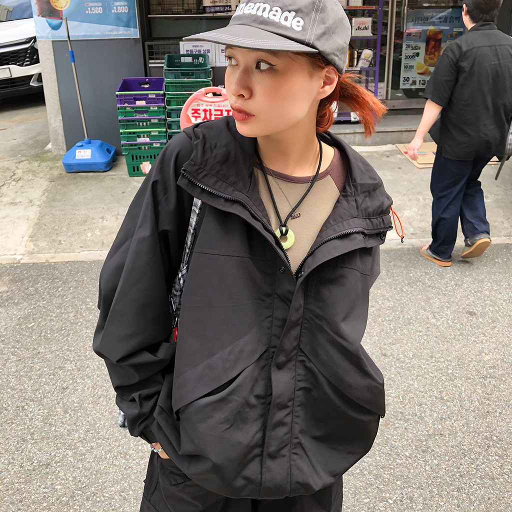 ユニセックステクニカルウィンドブレーカー | ファッション通販サイト NUGU