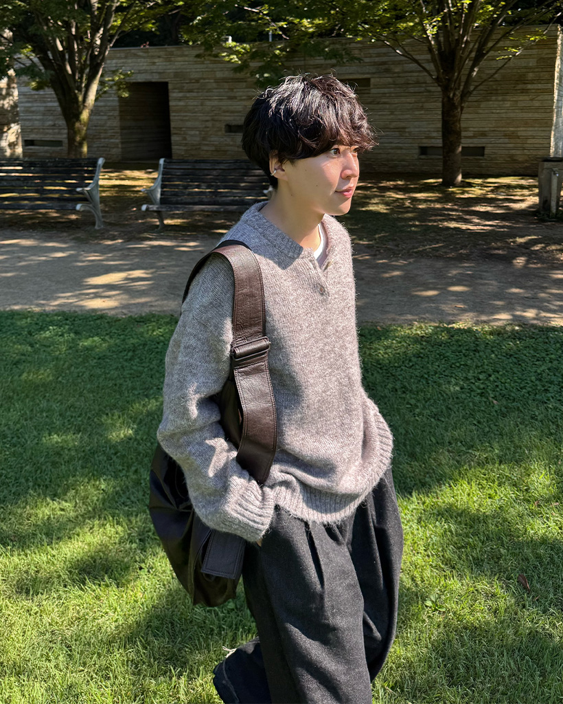 ユニセックス）ヘンリーネックラウンドニット | ファッション