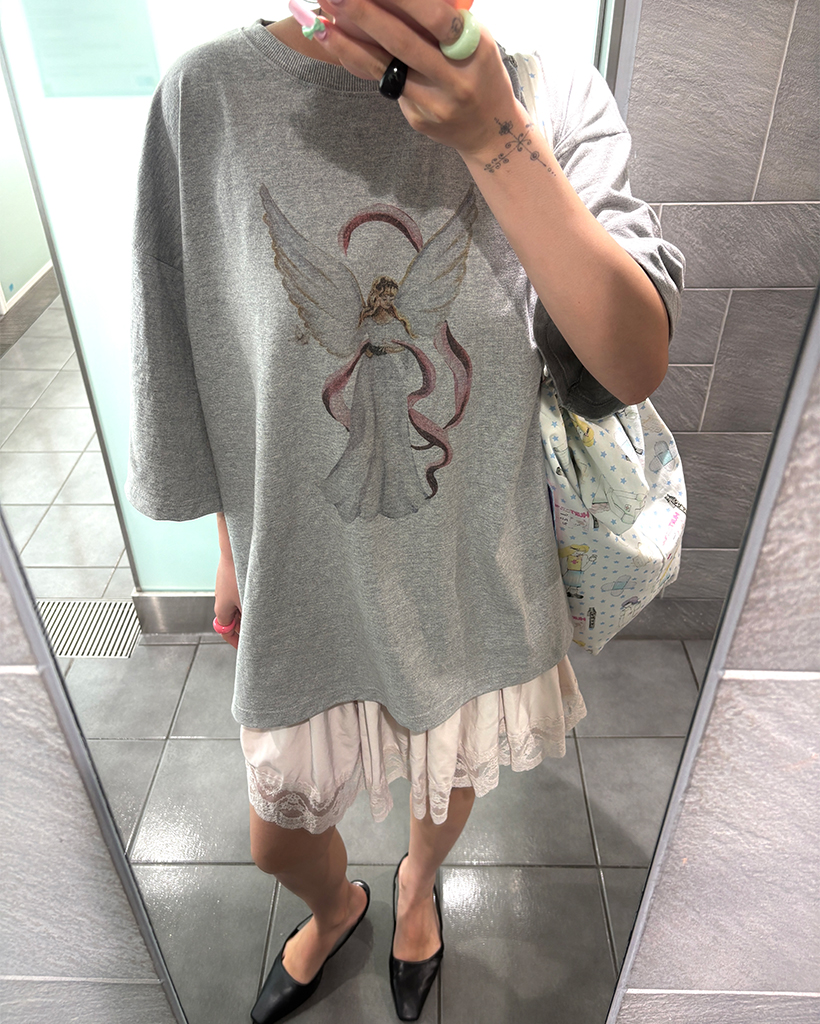ワンピエンジェルオーバーハーフTシャツ