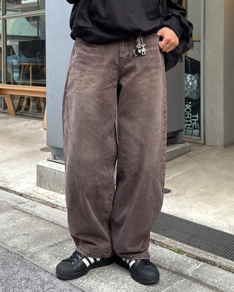 バルーンワイドブラウンデニムパンツ | ファッション通販サイト NUGU