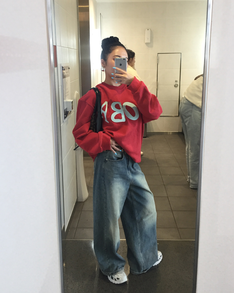  Jeans ユニセックス バッジロゴ スウェット 送関込 ユニセックス）POBAパッチスウェット | ファッション通販サイト NUGU