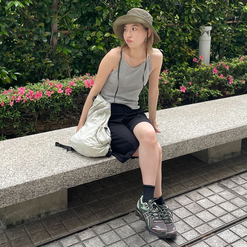 ホルターネックノースリーブ＆ワイドレッグパンツ ホルターネックノースリーブ＆ワイドレッグパンツ