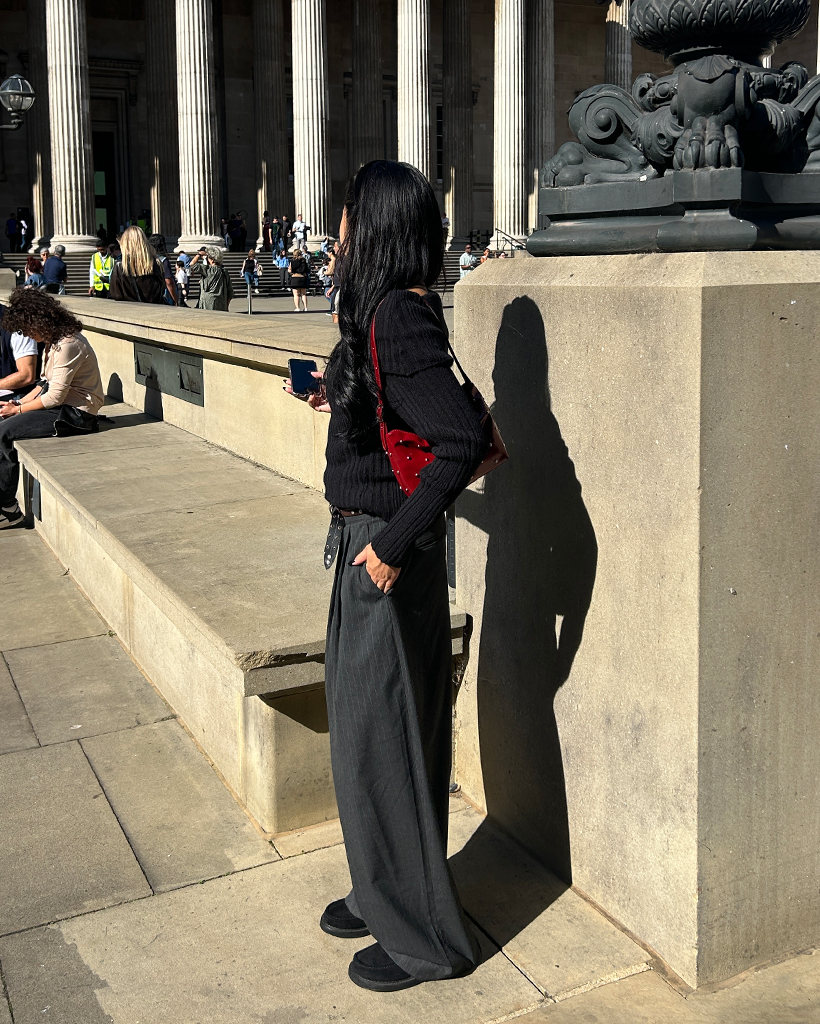 ユニセックス）ピンストライプツータックルーズスラックス