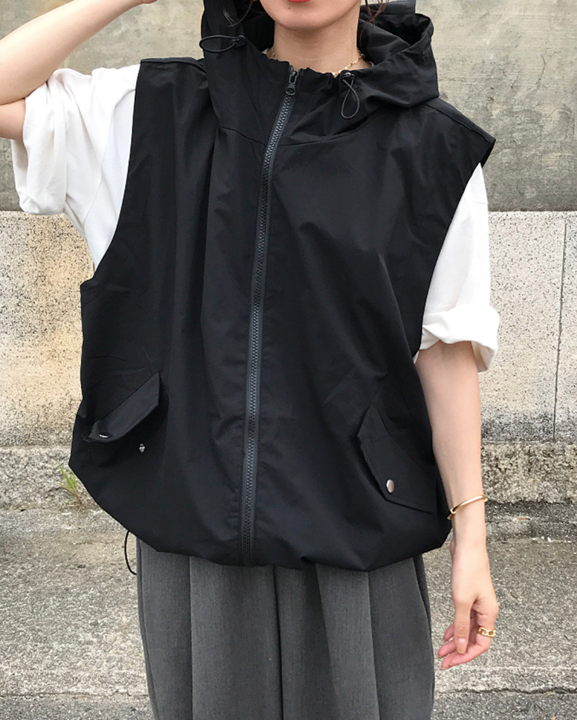 ACUOD by CHANU ホワイト フード付きベスト ストリングフードベスト | ファッション通販サイト NUGU