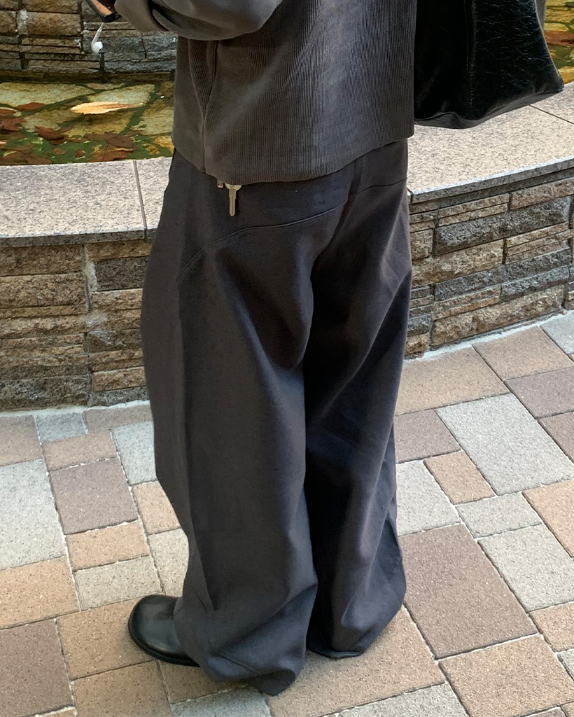 燿ページ スリットワイドパンツ | ファッション通販サイト NUGU