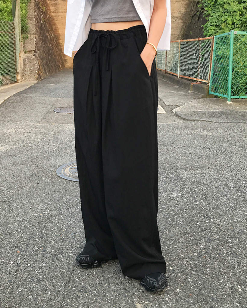 ina ウッディハウス/タックパンツ 40サイズBLACK ina ウッディハウス/タックパンツ 40サイズBLACK tuck wide