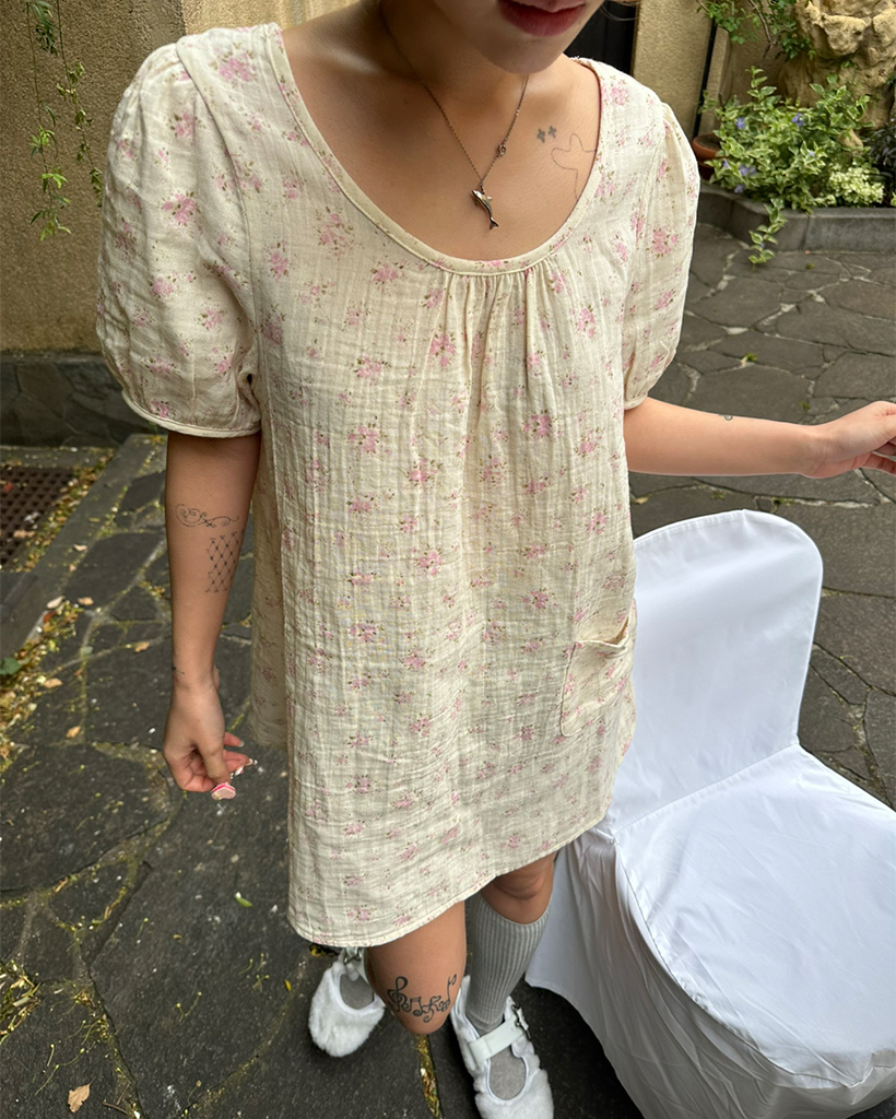 ショートパフスリーブクルミボタンポケットガーゼチュニック