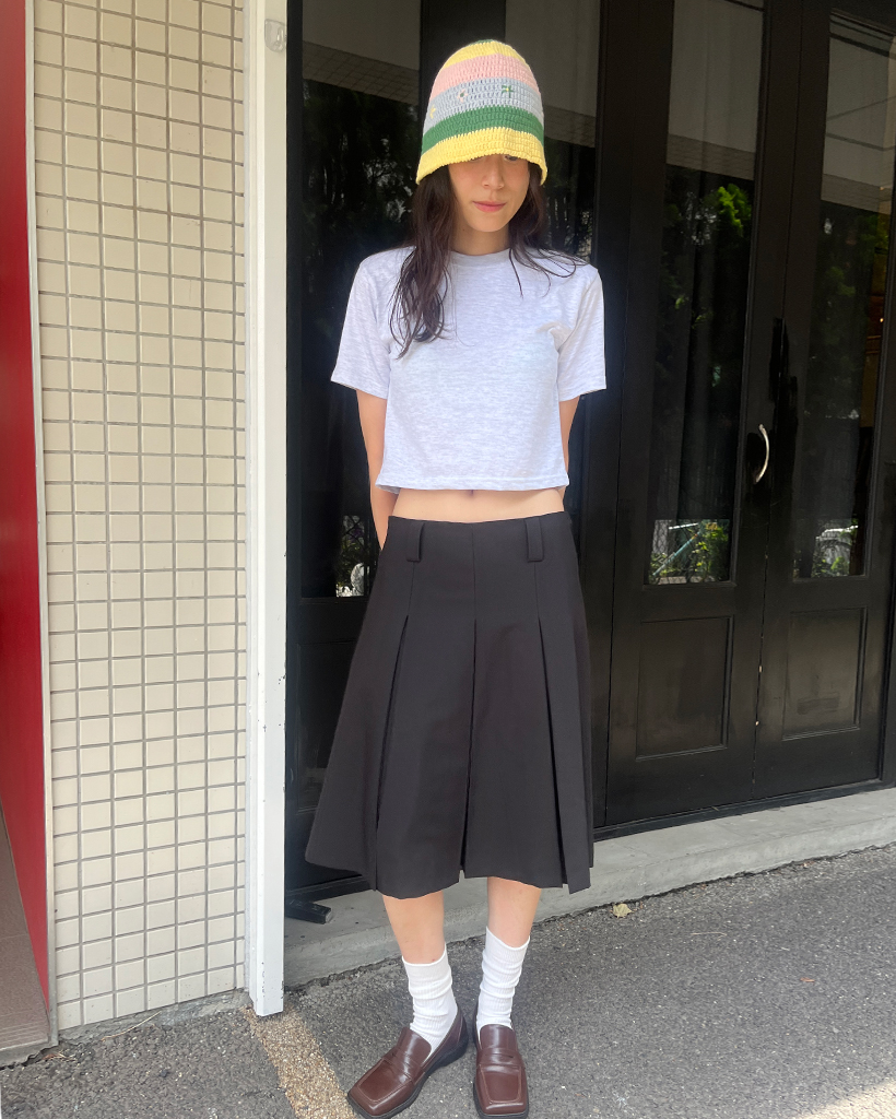 シンプルクロップドハーフTシャツ | ファッション通販サイト NUGU