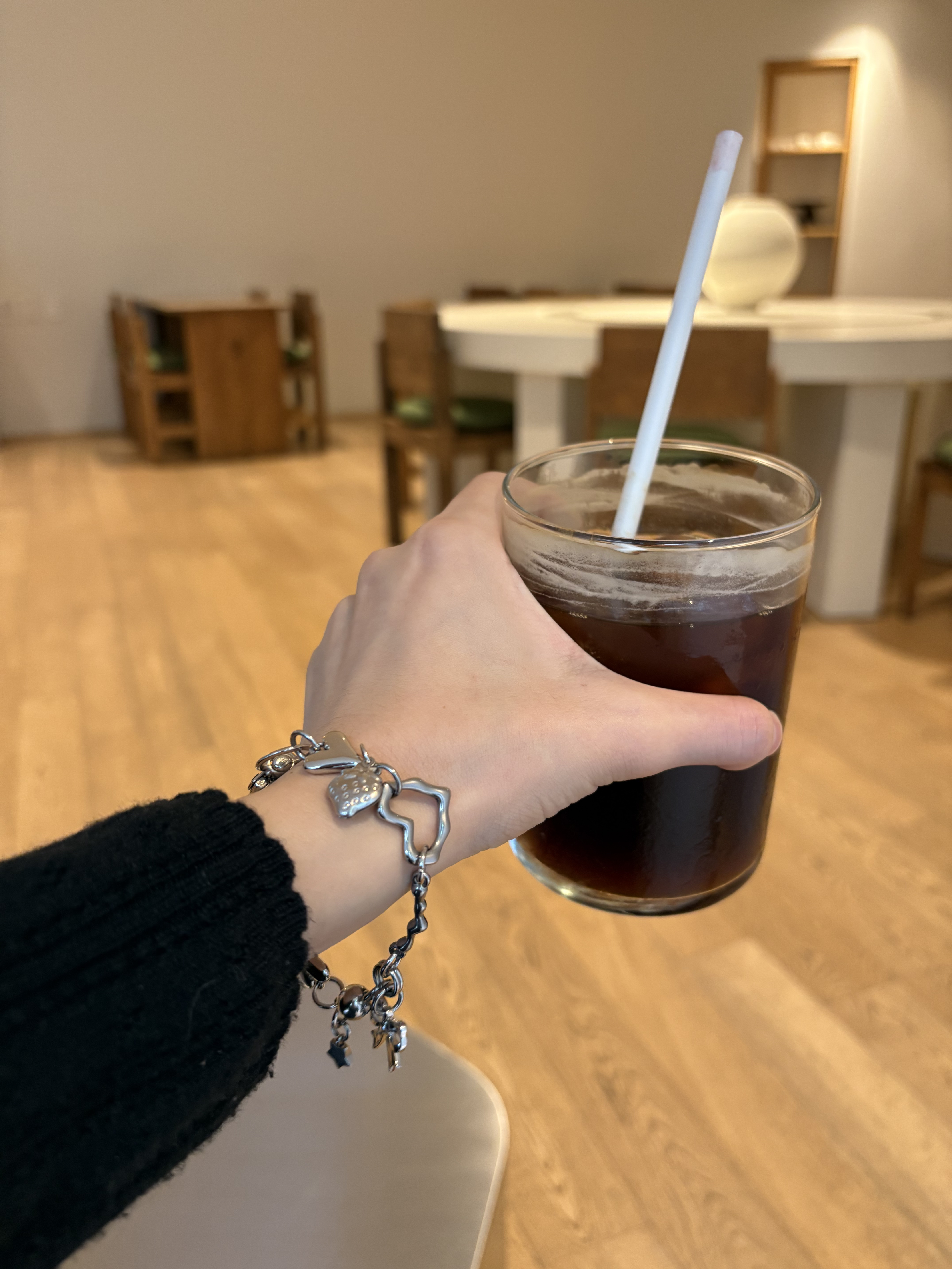 イチゴブレスレット