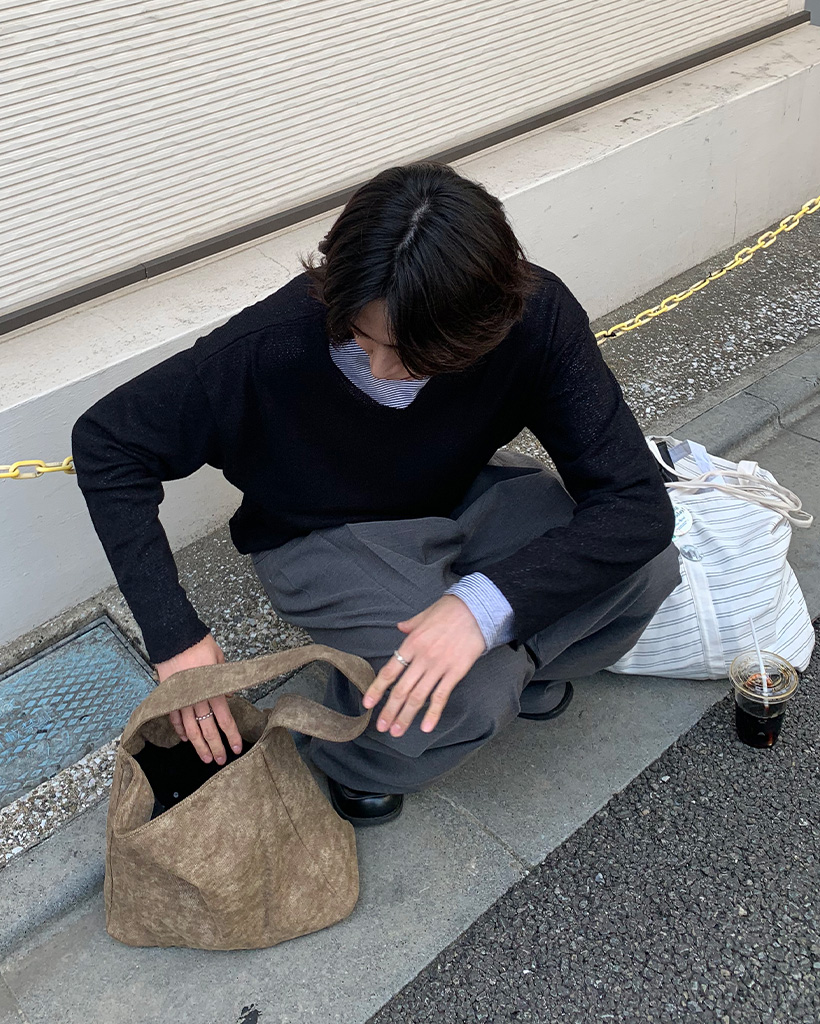 シアーVネックニット | ファッション通販サイト NUGU