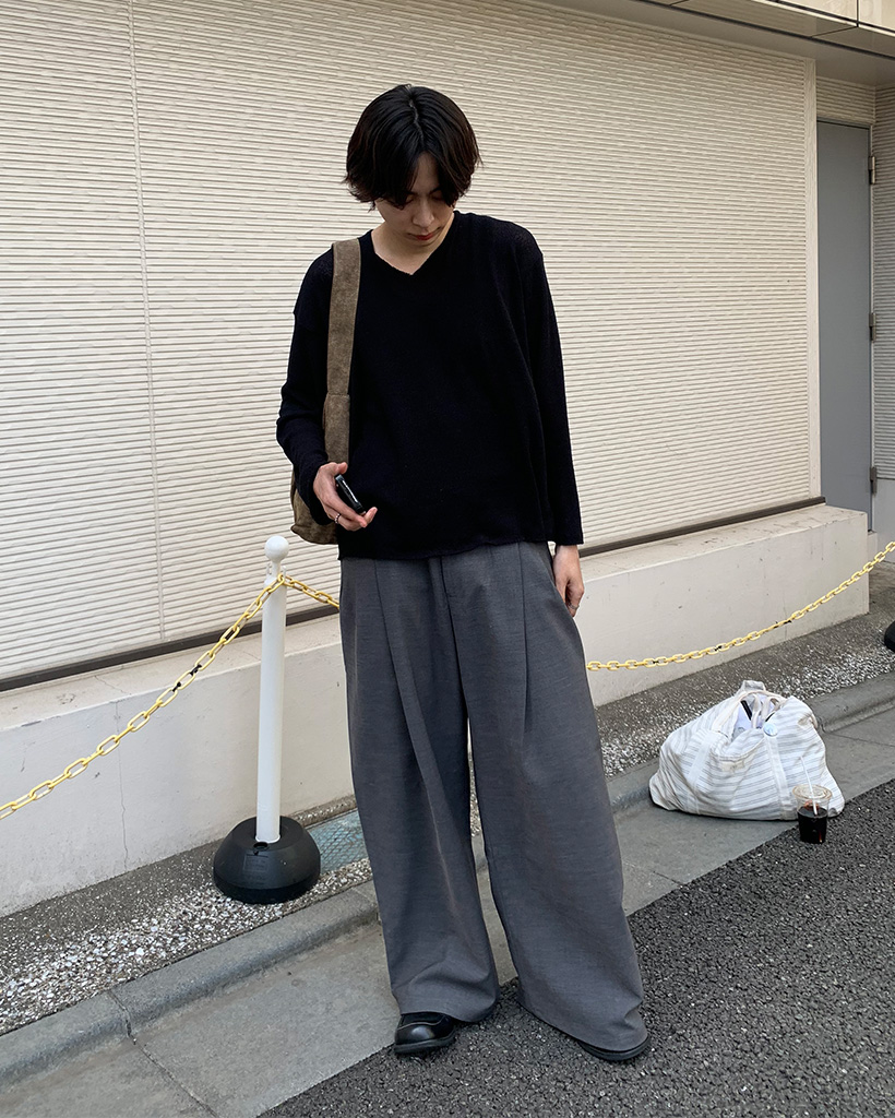 シアーVネックニット | ファッション通販サイト NUGU