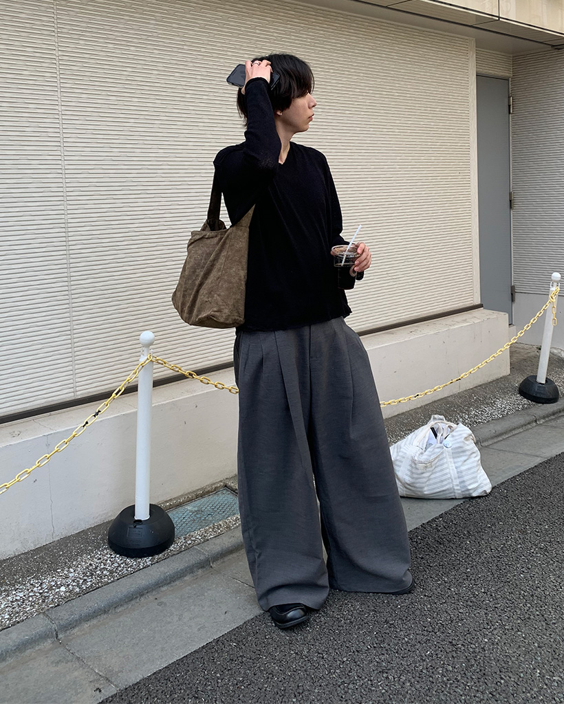 シアーVネックニット | ファッション通販サイト NUGU