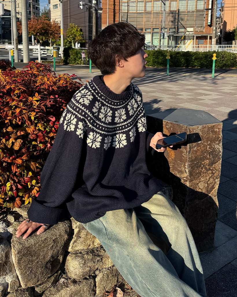 （ユニセックス）雪花パターンニット