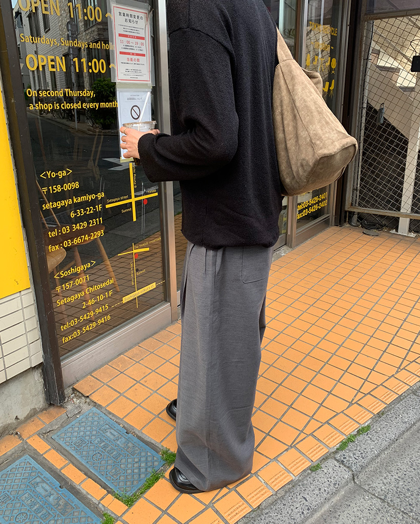 美品【GALENA 】Vネック 3DMニット グレージュ シアー Vネック　F 美品【GALENA 】Vネック 3DMニット グレージュ シアー Vネック F