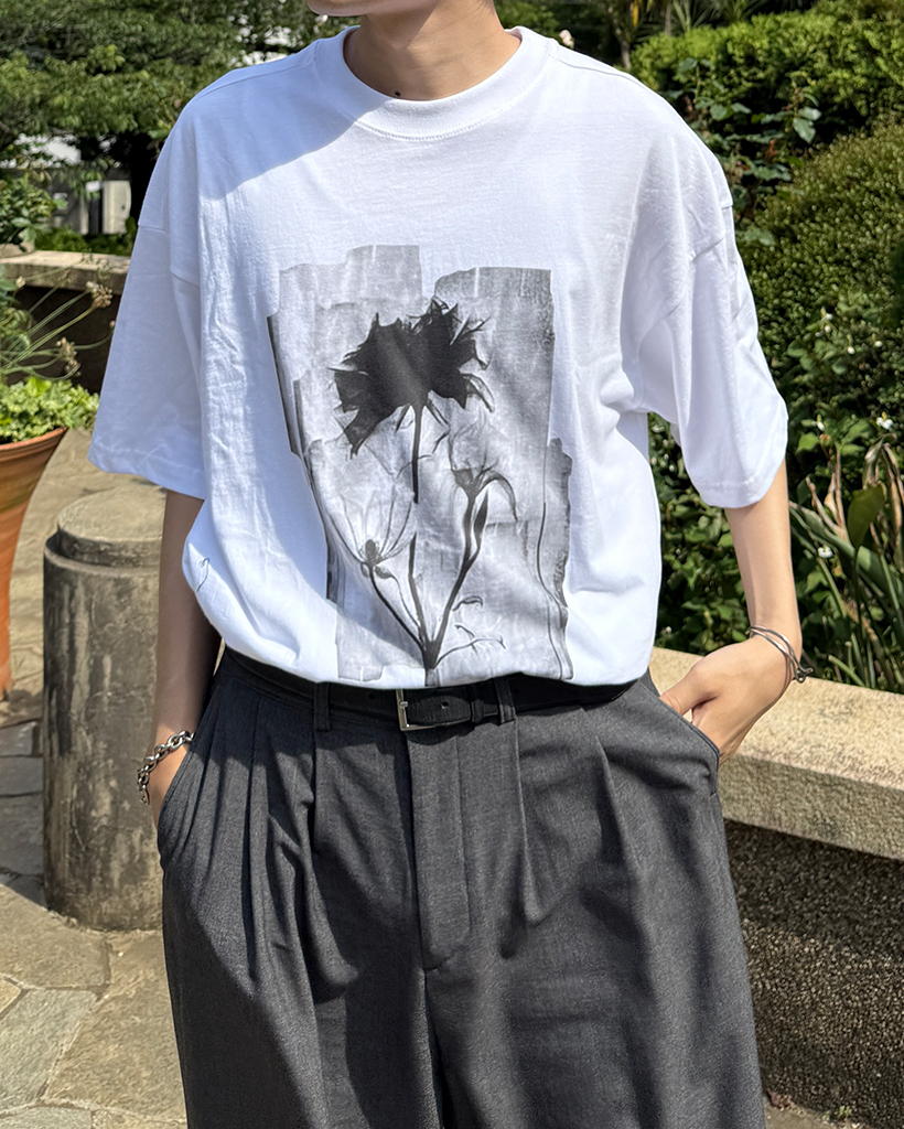 ローズグラフィックハーフTシャツ | ファッション通販サイト NUGU