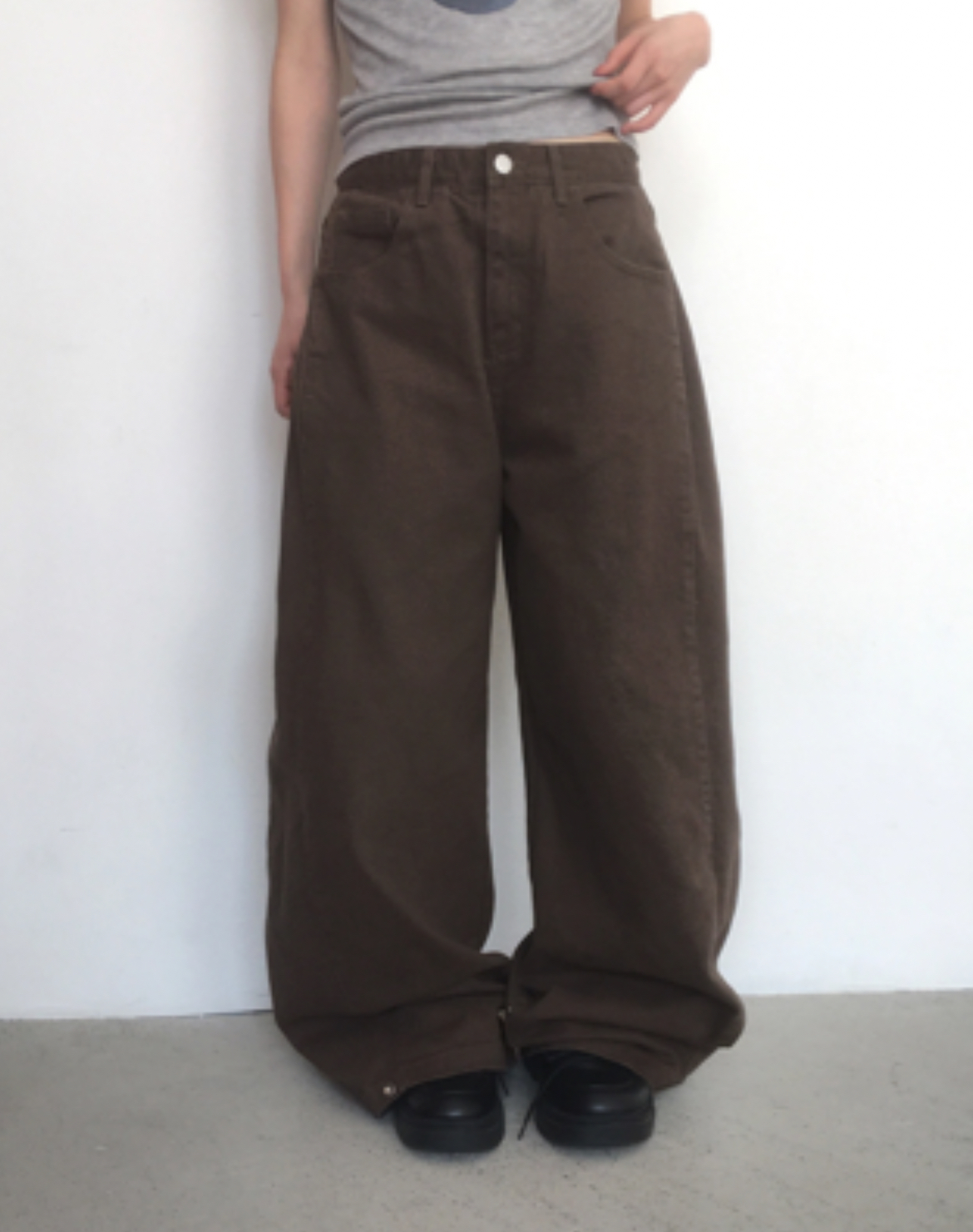 サイドタック入りワイドチノパンツ | ファッション通販サイト NUGU