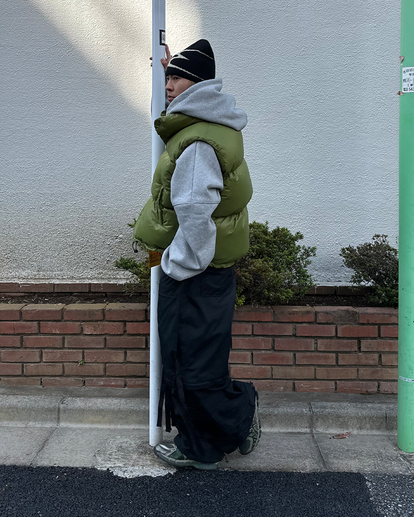 ユニセックス）シンプルオープンダウンベスト | ファッション通販