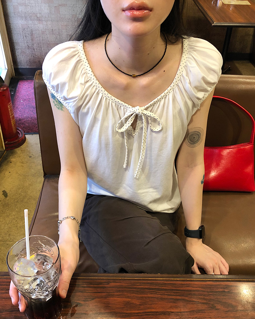 ドットリボンギャザーTシャツ | ファッション通販サイト NUGU