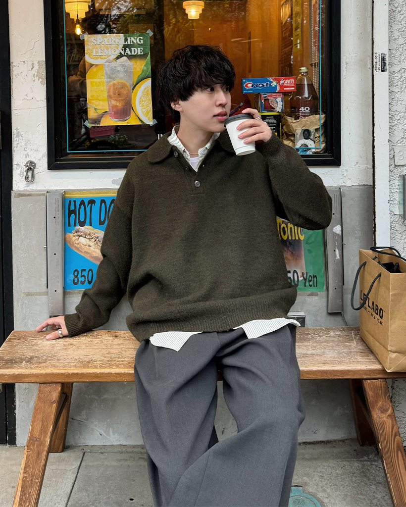 (ユニセックス) ボタンブークレカラーニット