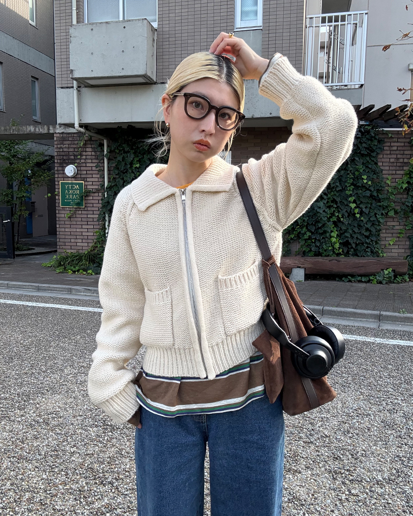 カラーネックスクエアポケットジップアップニットセーター