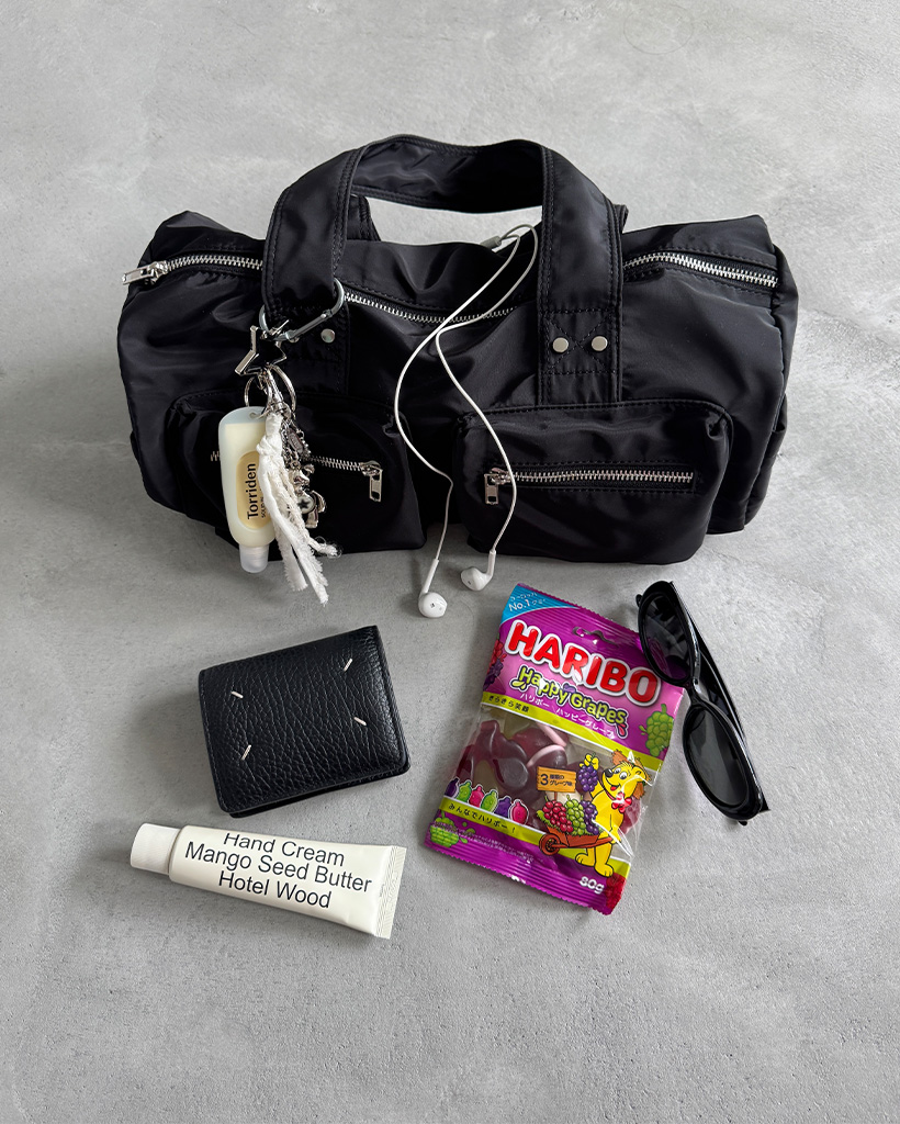 ファスナーポケットショルダーバッグ