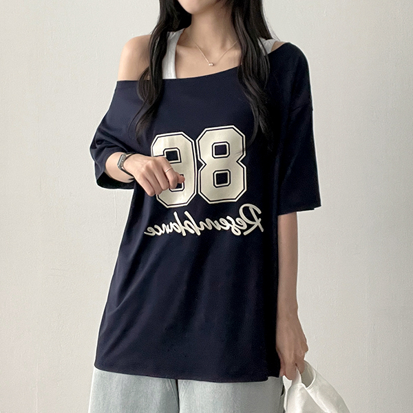 新品未使用　Night Tempo 未使用Tシャツ ワンサイズ&キーホルダー スパンワンショルダーオーバーサイズ半袖Tシャツ | ファッション