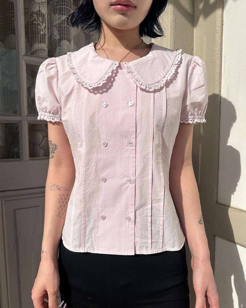 [5回再販](ORIGINAL) ハートボタンレースパフブラウス