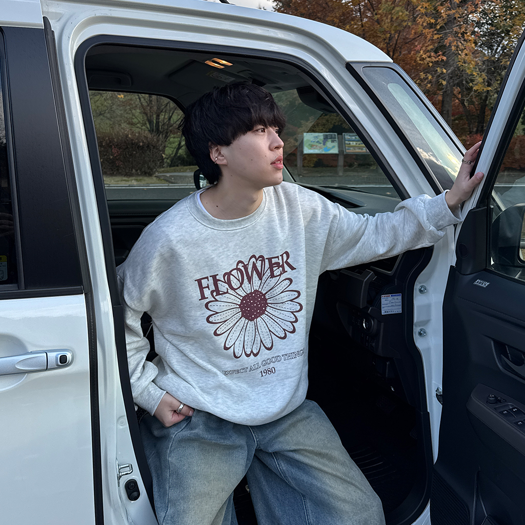 ✧︎*ページ ユニセックス) フラワー裏起毛スウェットシャツ | ファッション