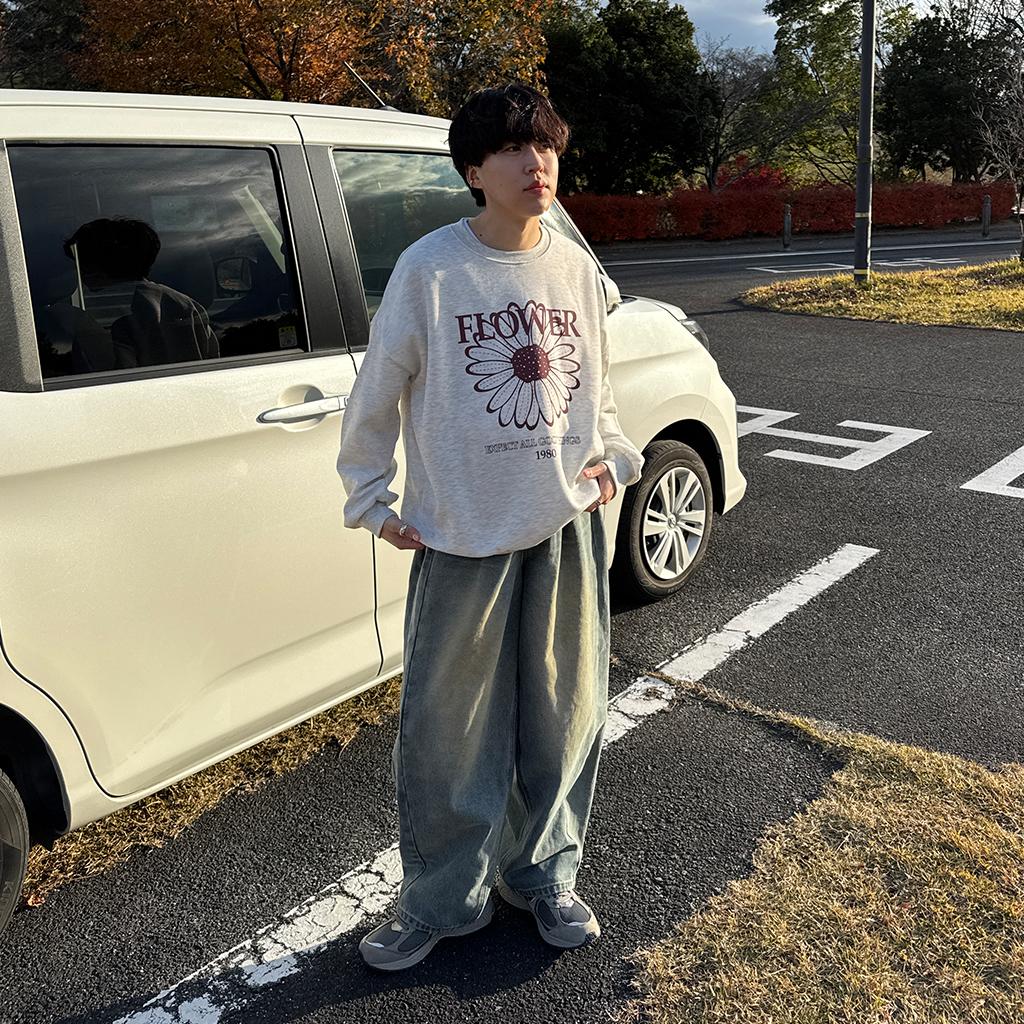 ユニセックス) フラワー裏起毛スウェットシャツ | ファッション