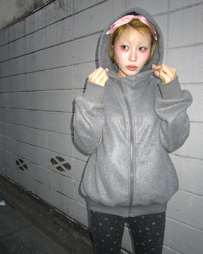 （ユニセックス）ユニークジップネックフリースパーカー