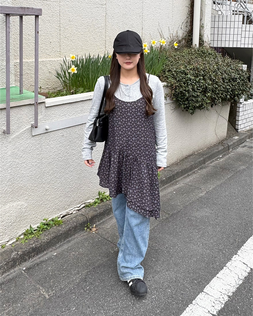 フラワースリーブレスミニワンピース