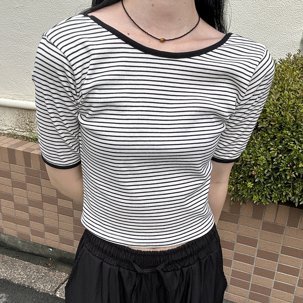 バイカラーボーダーUネックTシャツ | ファッション通販サイト NUGU