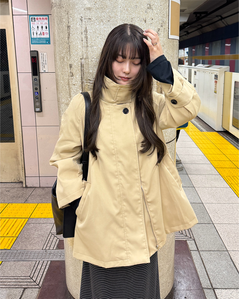 ハイネックトレンチハーフコート