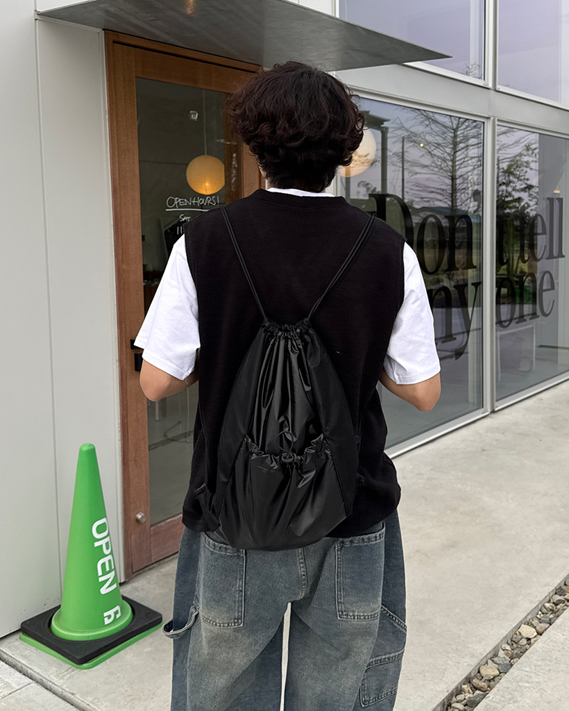 Vネックニットボタンベスト | ファッション通販サイト NUGU