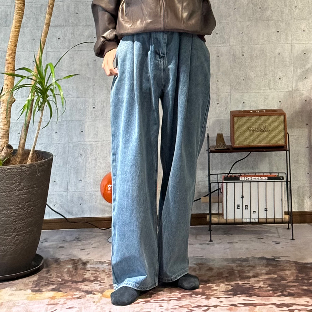 タック入りワイドデニムパンツ | ファッション通販サイト NUGU