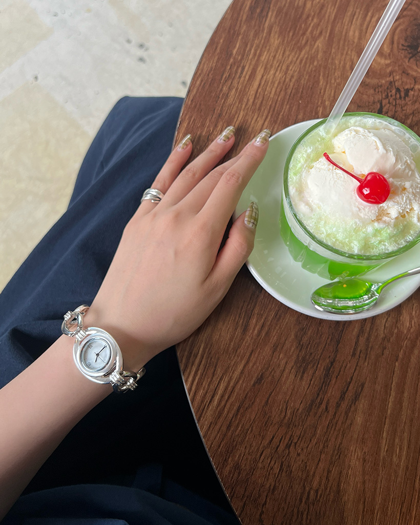 サークルブレスレットウォッチ