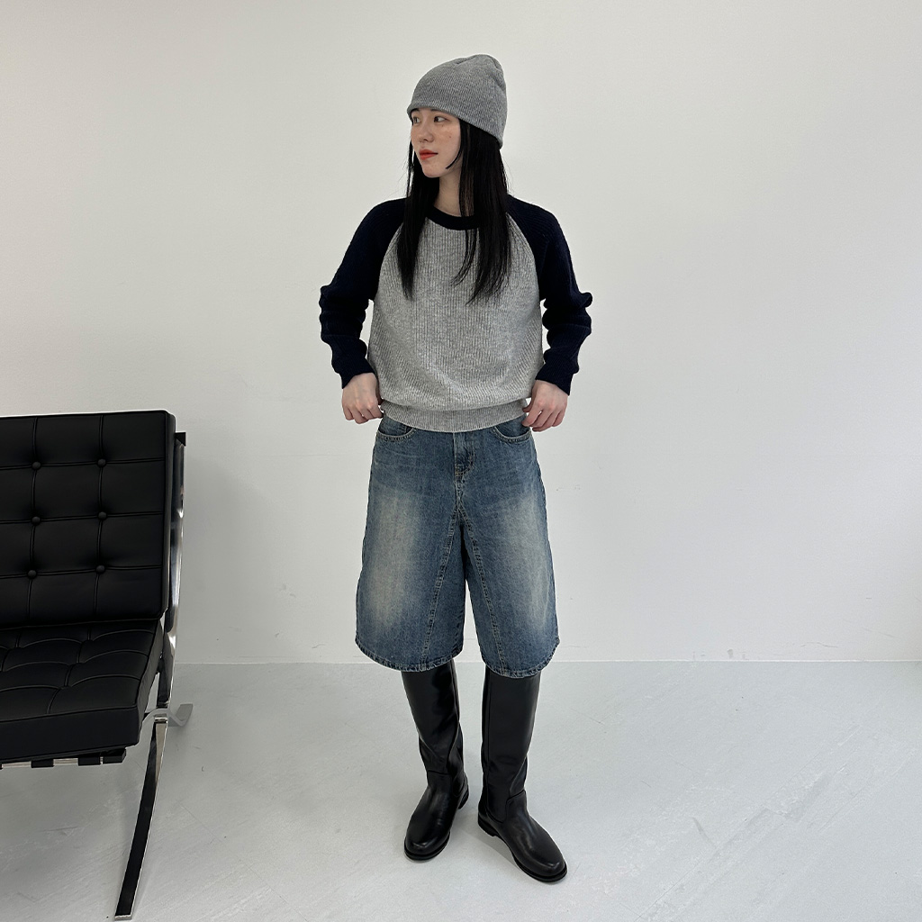 極美品✨22AW 完売品 シビラ ウールロングケープジレ 羽織り グレー M 極美品✨22AW 完売品 シビラ ウールロングケープジレ 羽織り