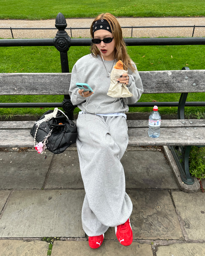 シャーリングウエストゴムセンターパイピングバギーパンツ